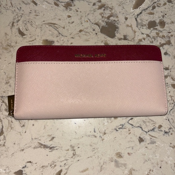 EUC Like  New Michael Kors Leather Continental Blush & Burgundy Wallet - Picture 1 of 5